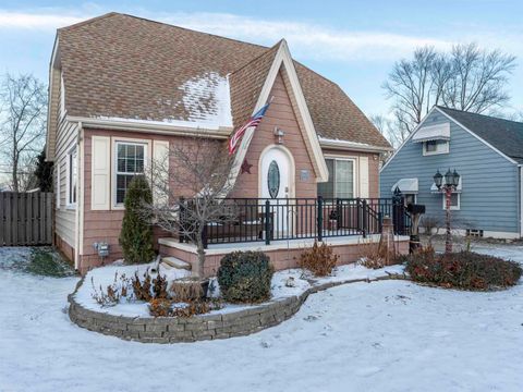 22631 Ridgeway Street St Clair Shores City MI 48080