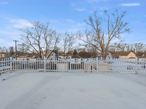 Tiny photo for 22631 Ridgeway Street, St Clair Shores City, MI 48080 (MLS # 58050196391)