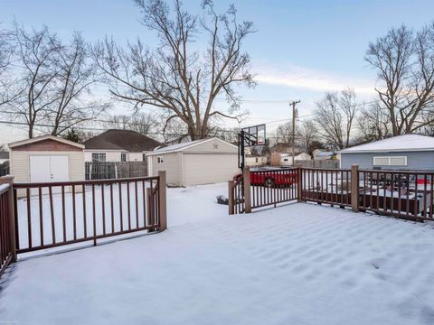 Tiny photo for 22631 Ridgeway Street, St Clair Shores City, MI 48080 (MLS # 58050196391)