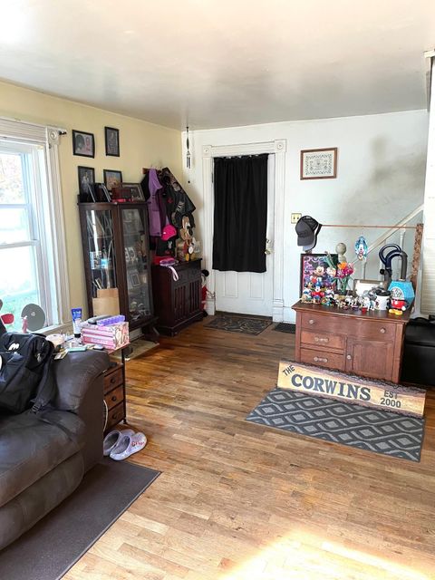 206-208 N Howell Street Owosso City MI 48867