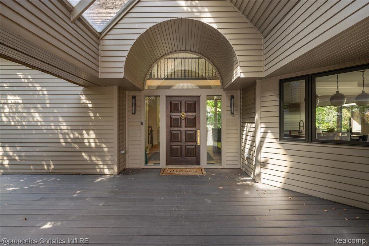 40 Scenic Oaks Drive N