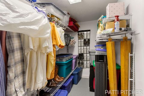 listing image 42