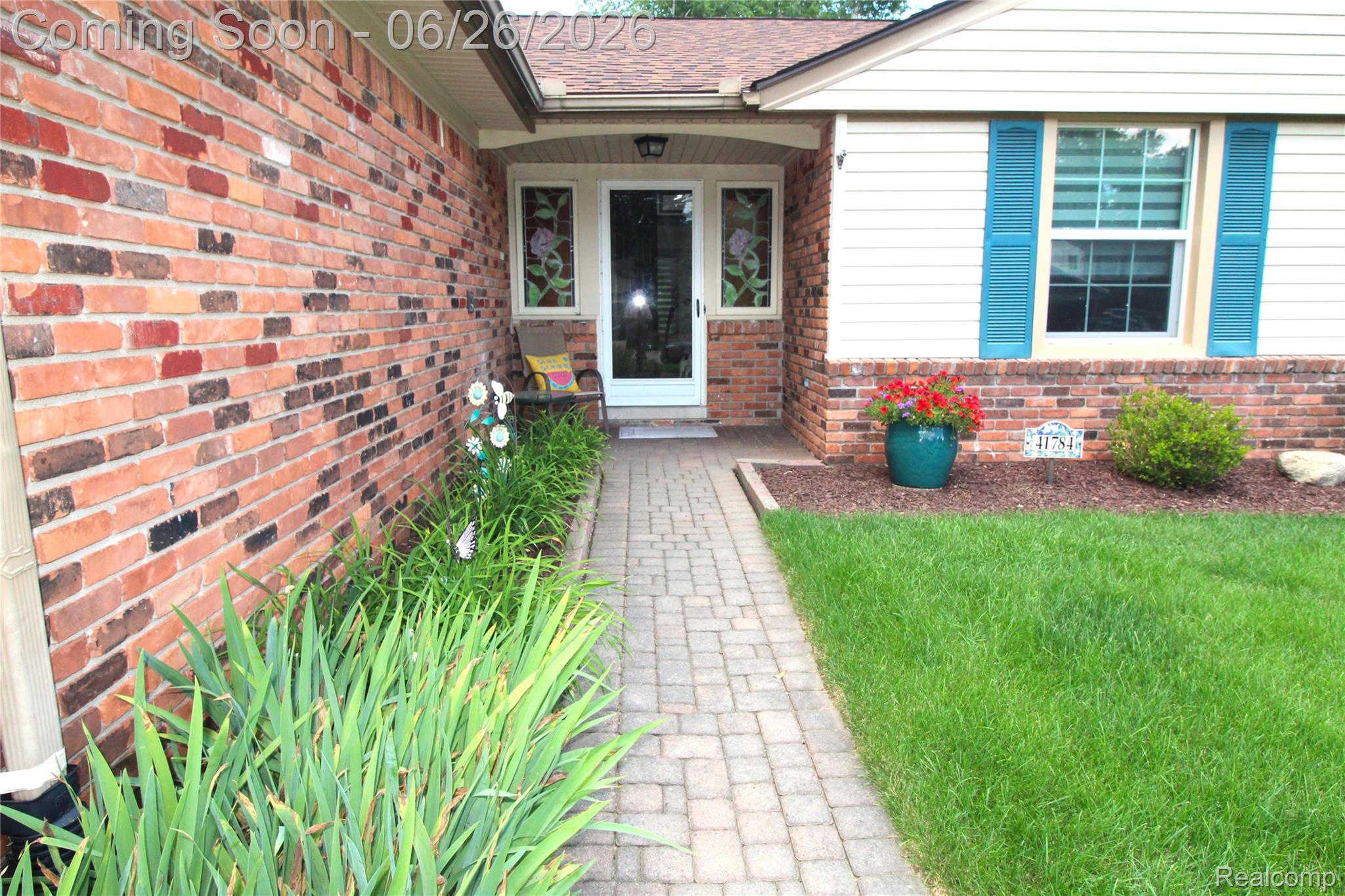 41784 Ladywood Drive