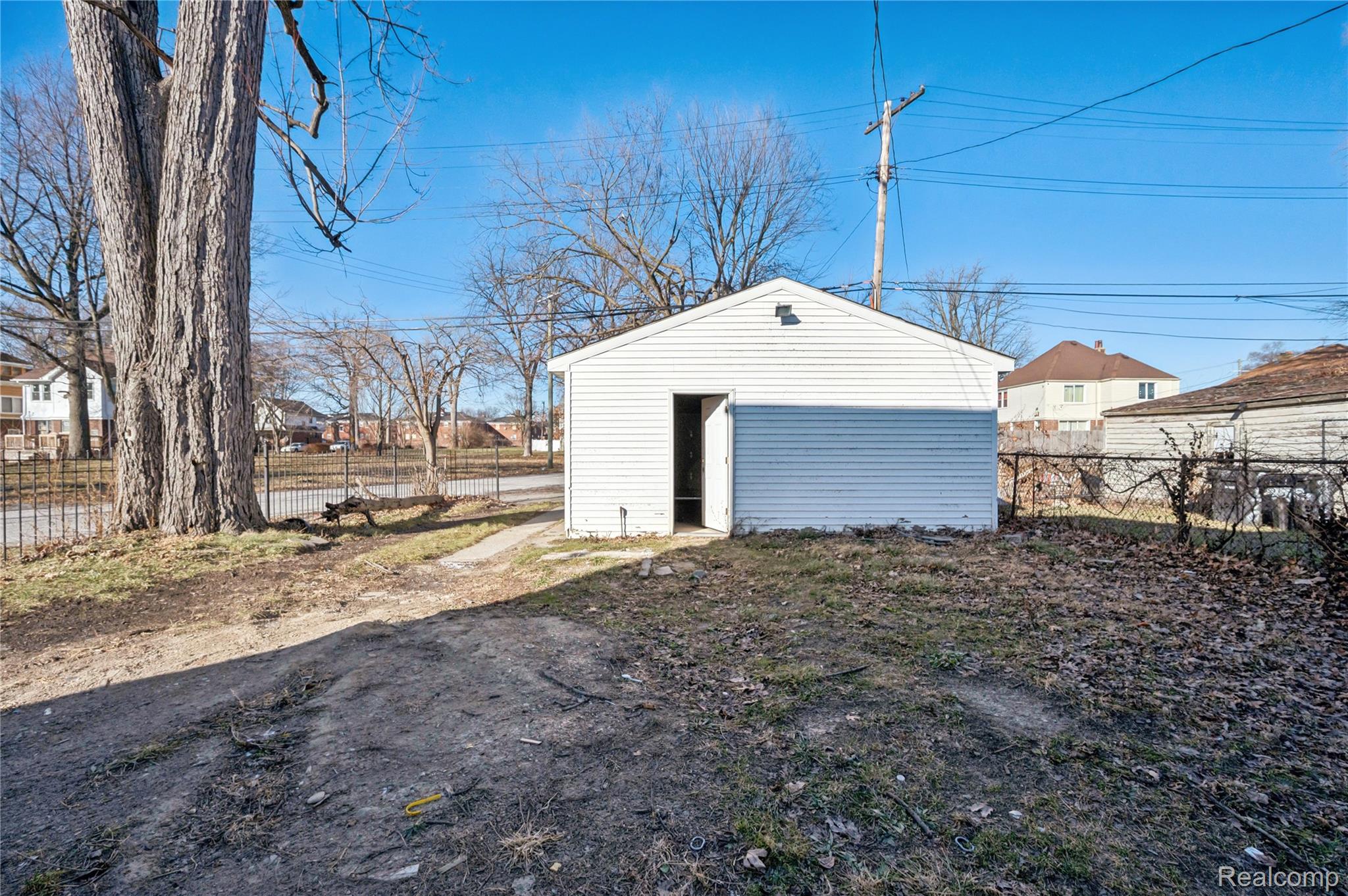 2076 Collingwood Street