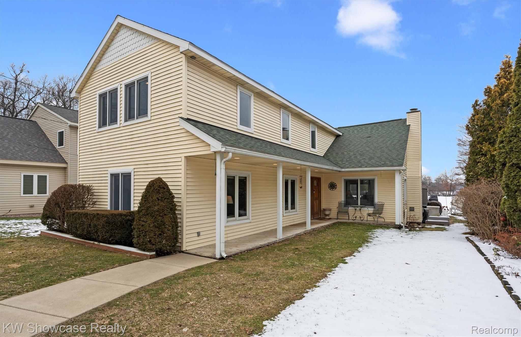 2324 N Duck Lake Road