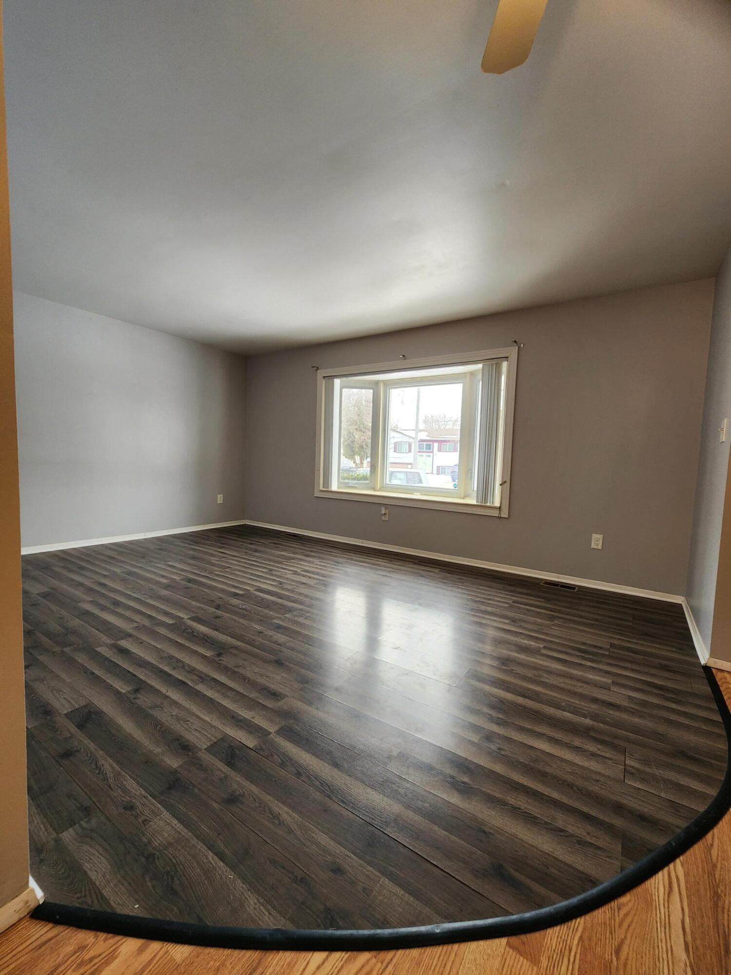 15447 Anthony Street