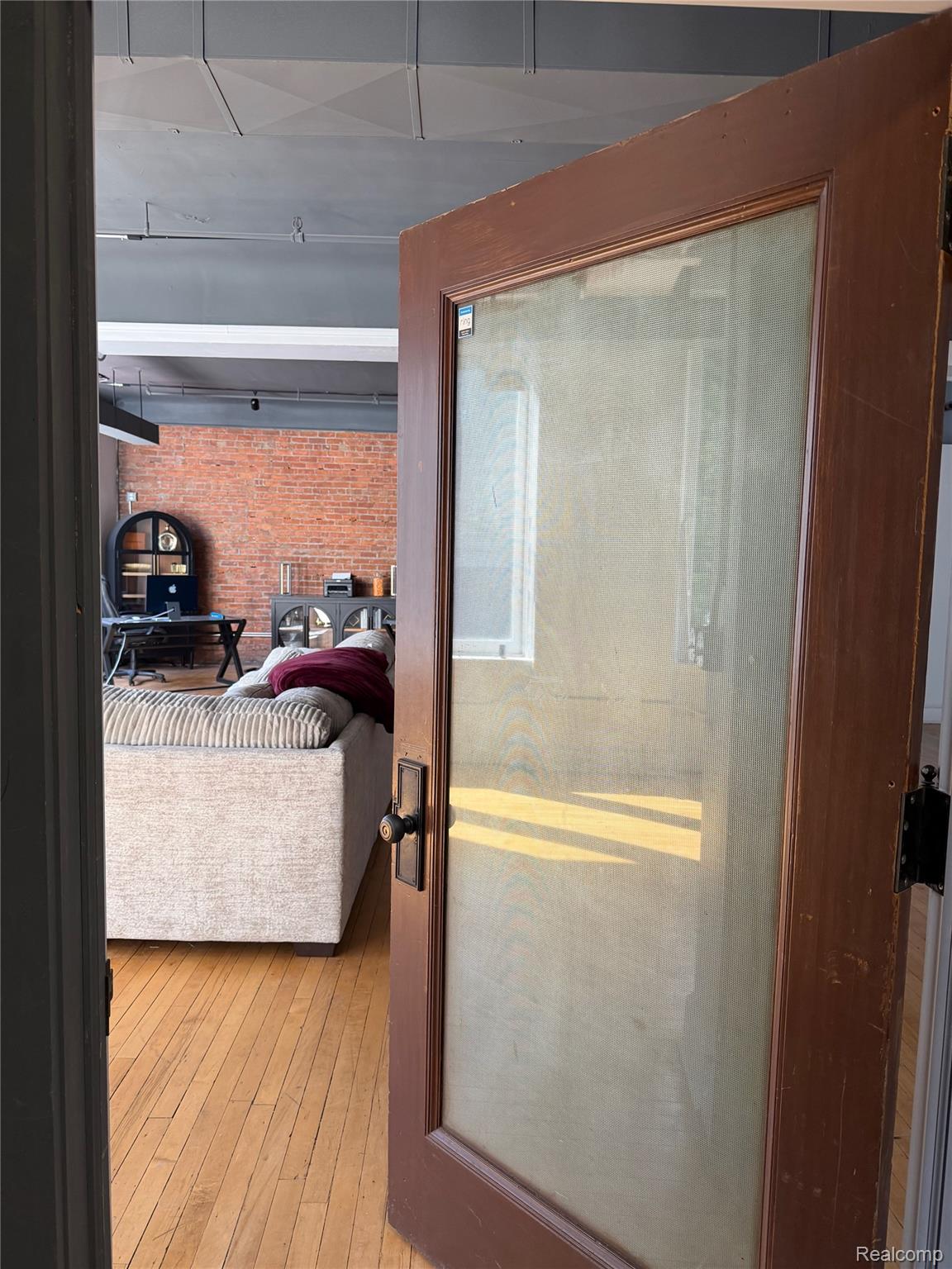 1250 Library Street 21