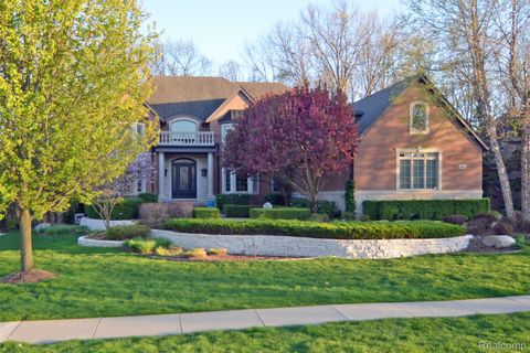 Photo of 1867 Lincolnshire Drive, Rochester Hills City, MI 48309 (MLS # 20261028075)