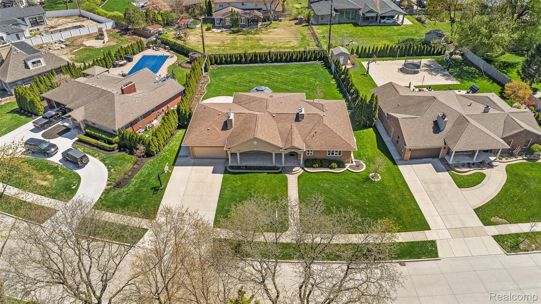 409 Crescent Drive