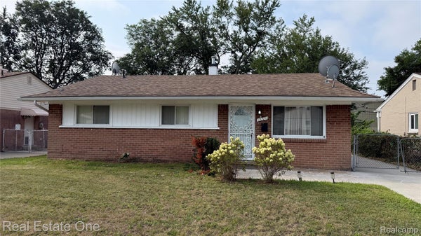 13351 ALBANY ST, OAK PARK, MI 48237 - Image 0c61f5ae2e9ed059ba9be4231befdc94/2357699087