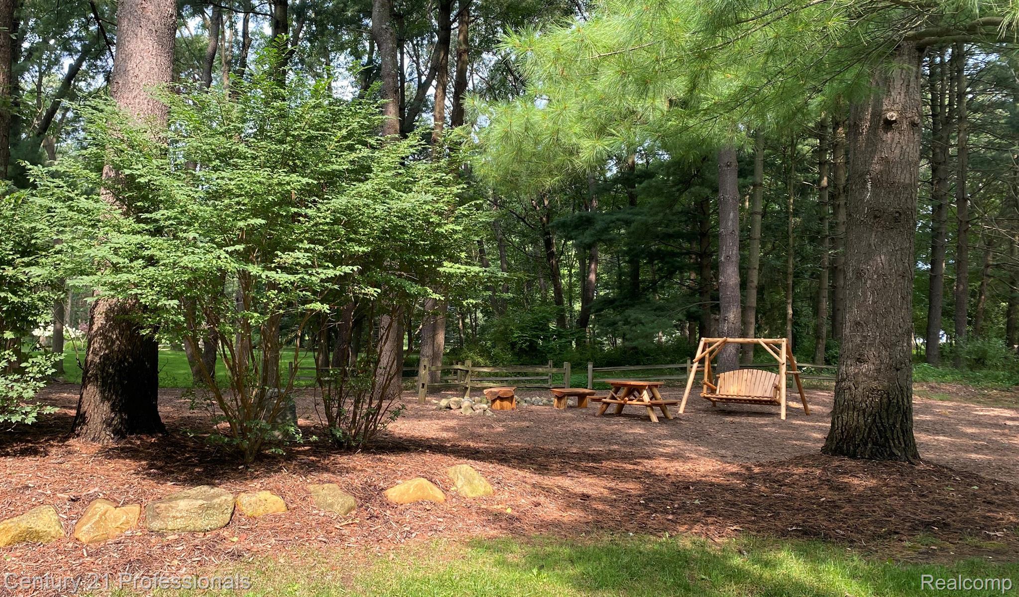 7795 Fieldstone RIdge