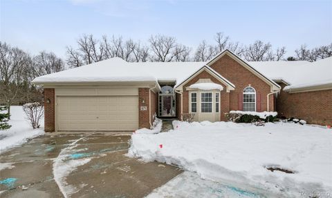 671 Woodhaven Drive Commerce Charter Township MI 48390