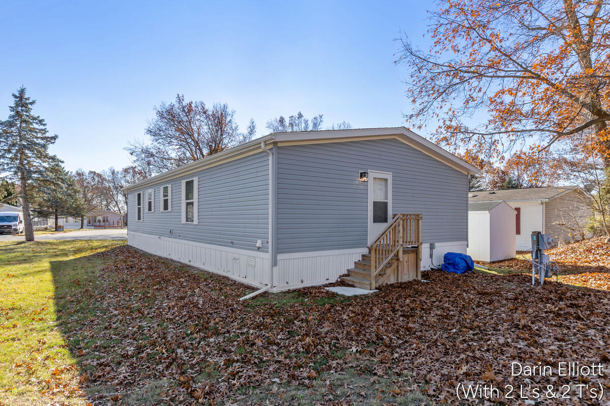 1133 Yeomans Street 47