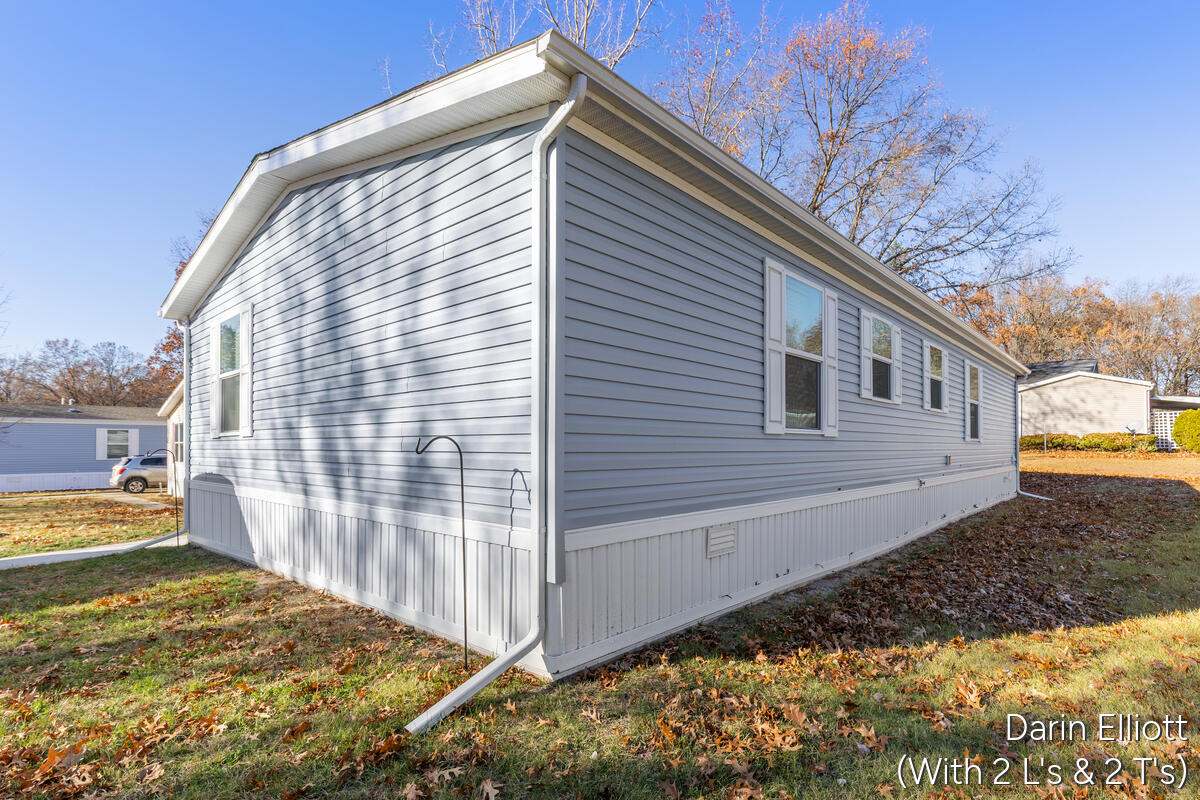 1133 Yeomans Street 47