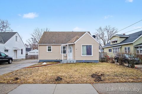 44 Honeoye Street SW Wyoming City MI 49548