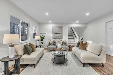 8165 Leonard Drive Holly Township MI 48442