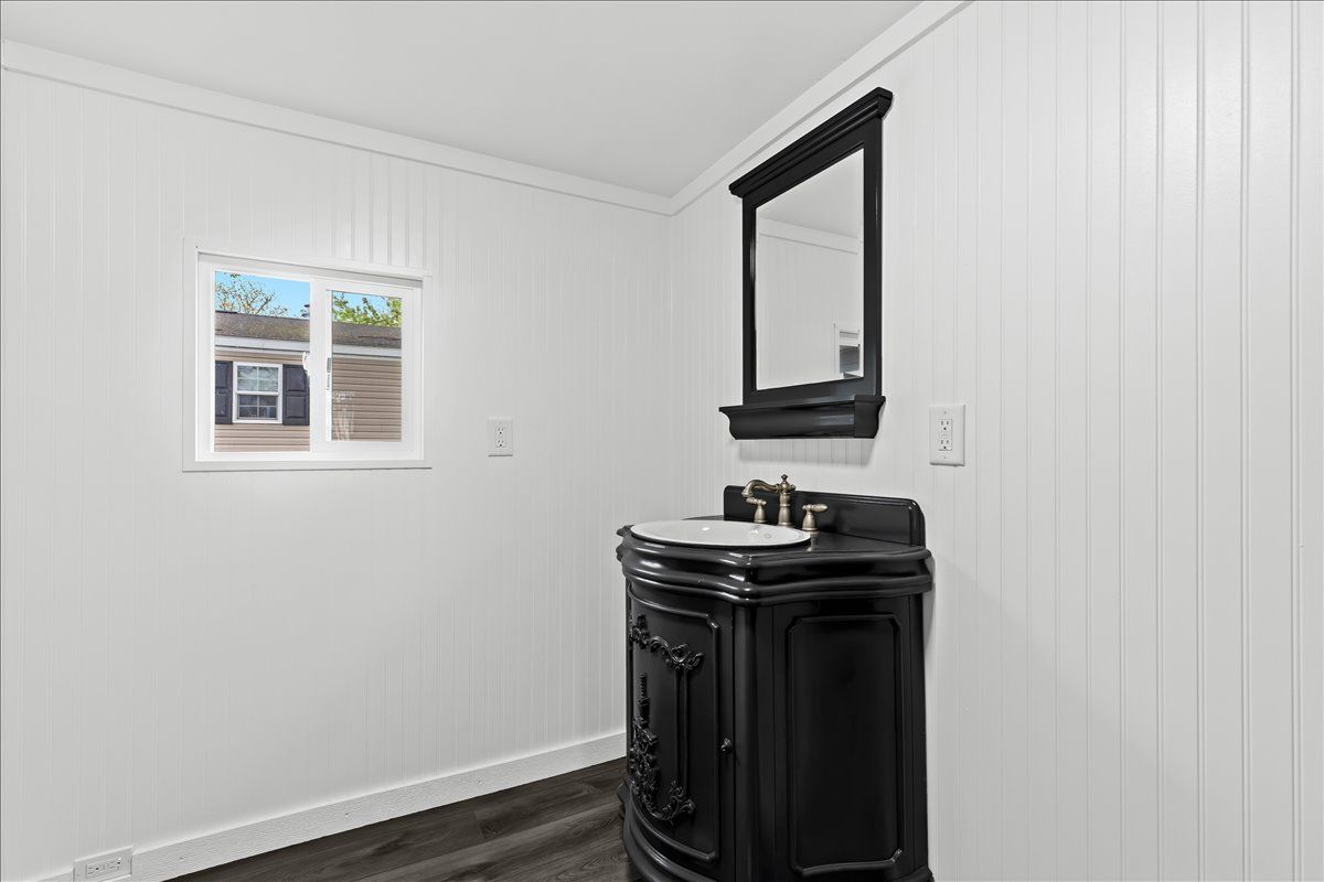 Macomb Township, Michigan 48044, United States, 2 Bedrooms Bedrooms, ,1 BathroomBathrooms,Residential,Active,11539