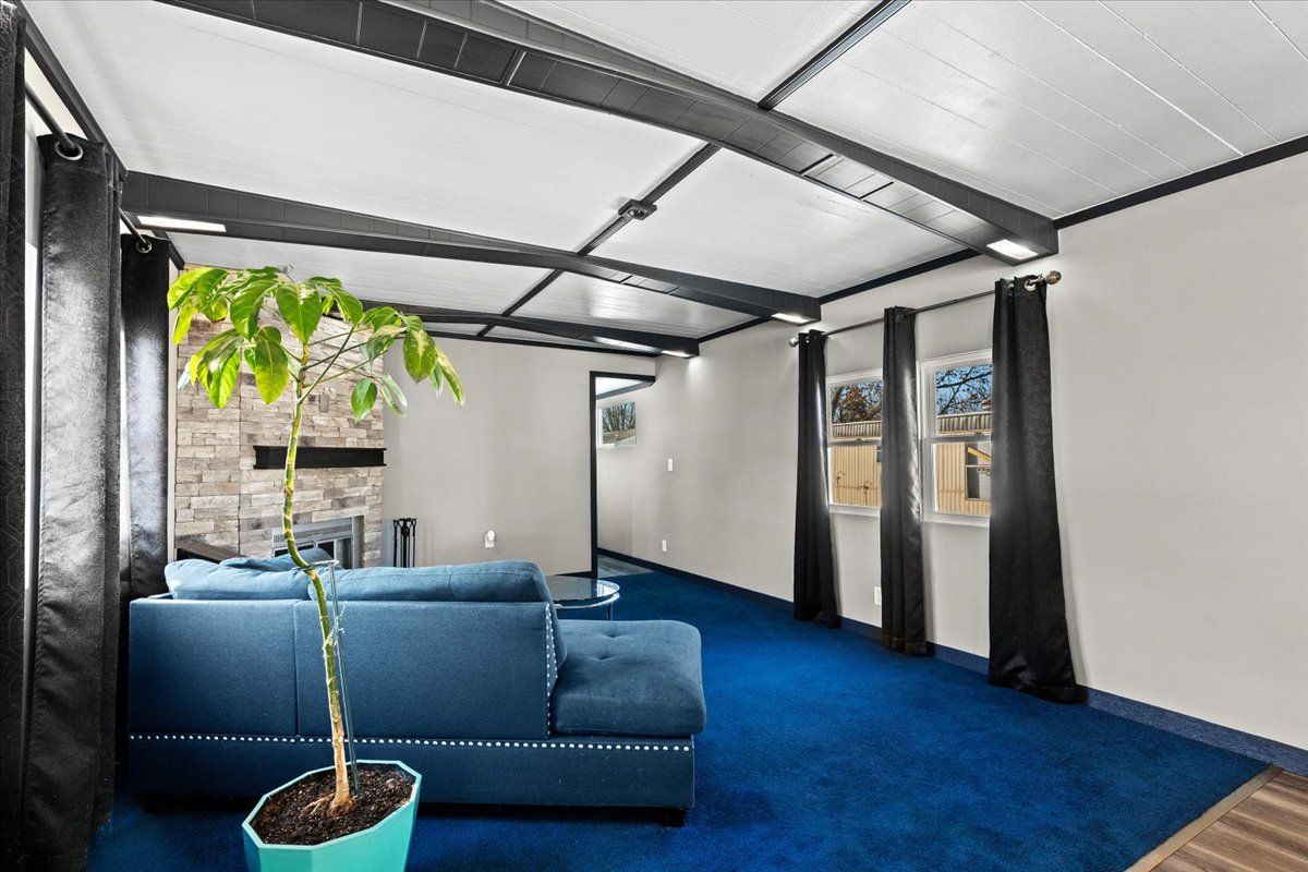 Macomb Township, Michigan 48044, United States, 2 Bedrooms Bedrooms, ,1 BathroomBathrooms,Residential,Active,11539