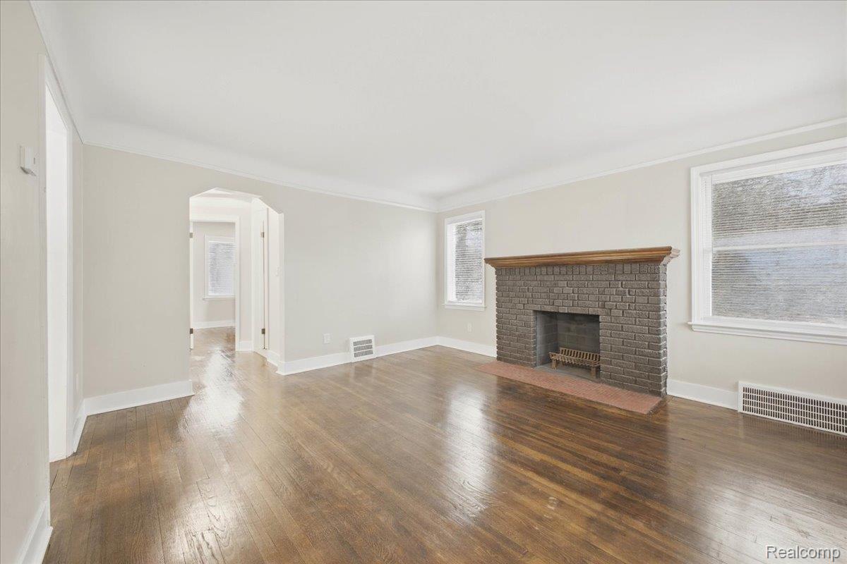 19365 Goddard Street