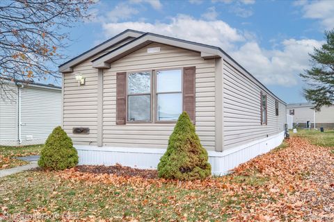 17101 Kropf Avenue Springfield Charter Township MI 48350