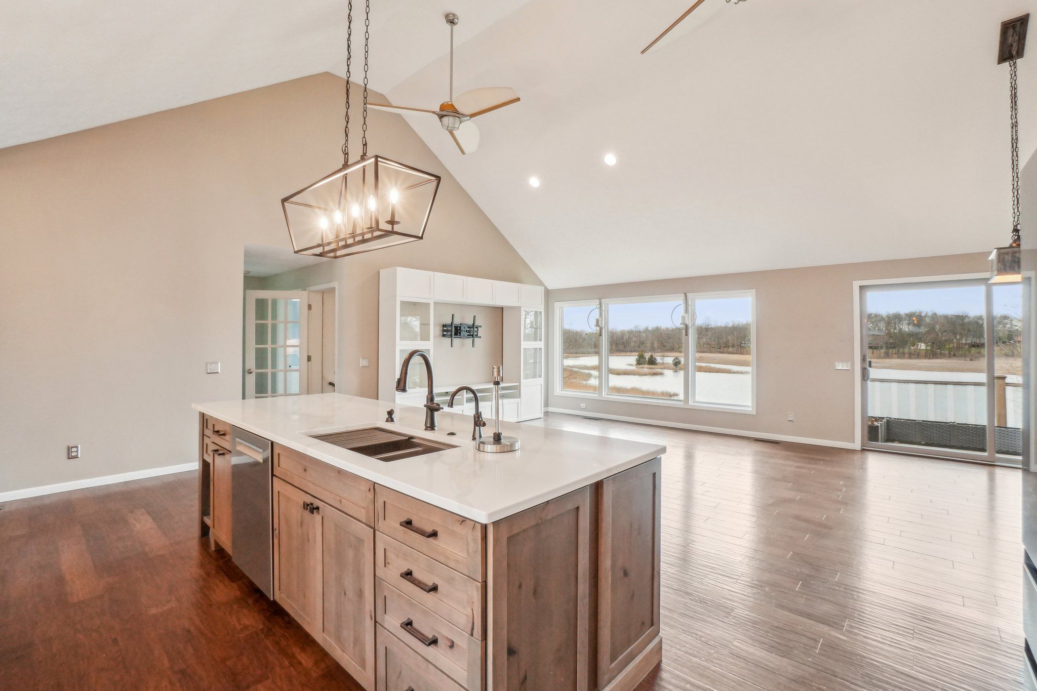 5001 GROVER Drive