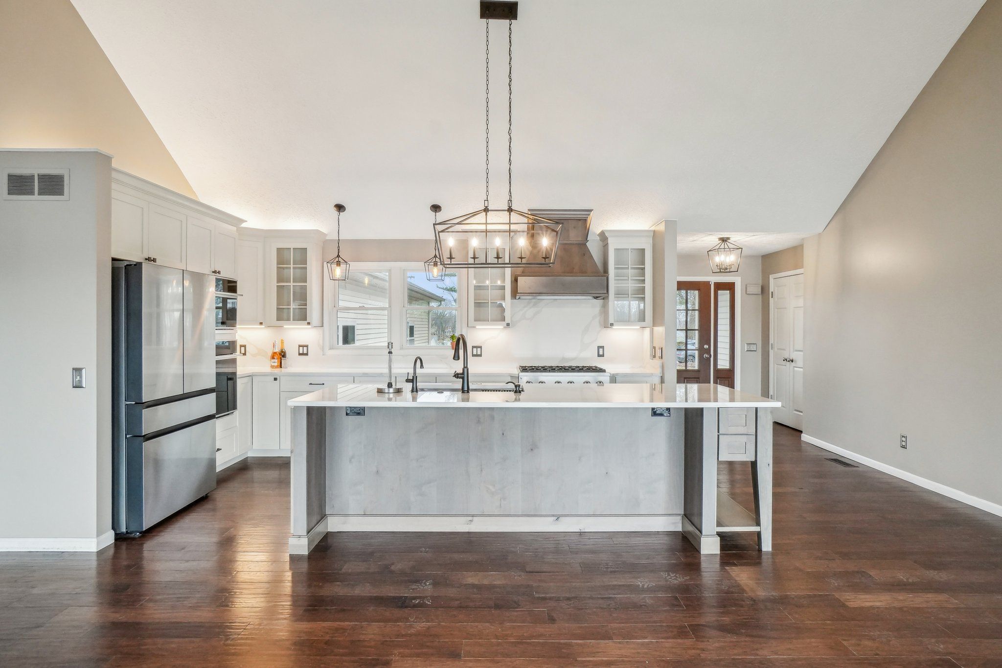 5001 GROVER Drive
