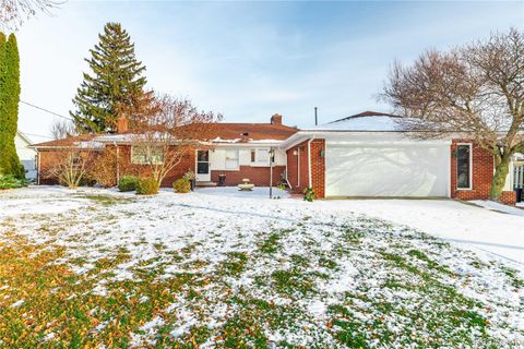 27627 Elba Drive Grosse Ile Township MI 48138