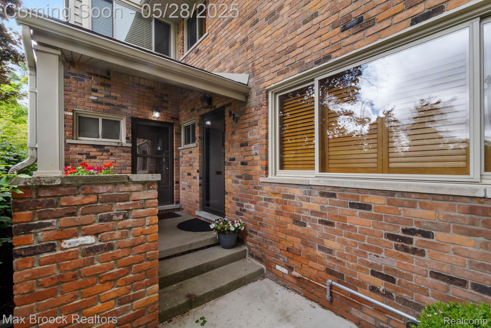 971 N Old Woodward Avenue