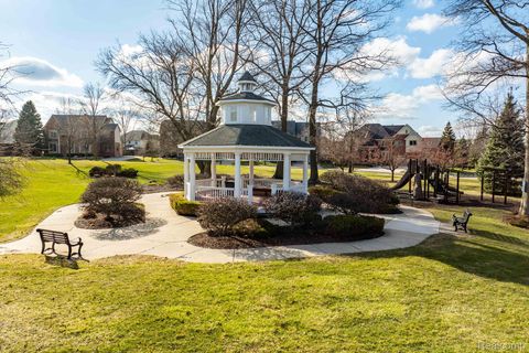 Tiny photo for 41625 Steinbeck Glen, Novi City, MI 48377 (MLS # 20261020663)