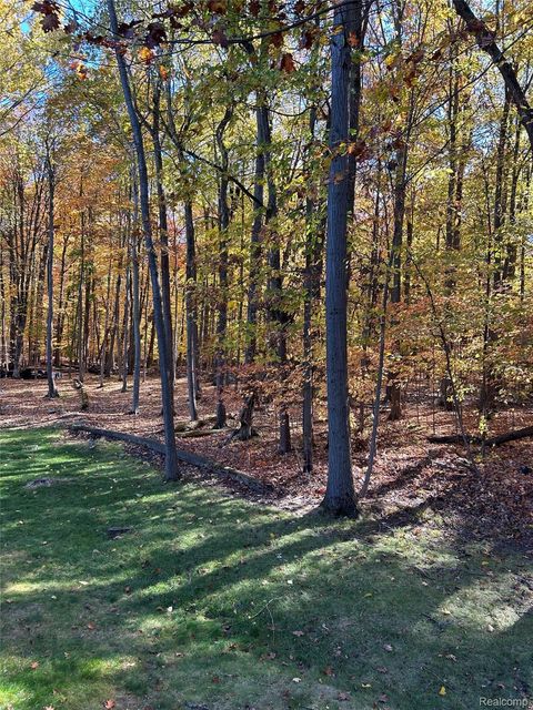 Tiny photo for 41625 Steinbeck Glen, Novi City, MI 48377 (MLS # 20261020663)