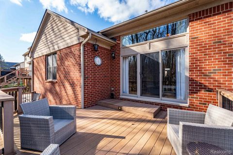 Tiny photo for 41625 Steinbeck Glen, Novi City, MI 48377 (MLS # 20261020663)