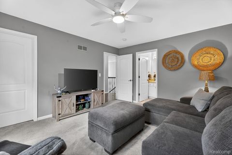 Tiny photo for 41625 Steinbeck Glen, Novi City, MI 48377 (MLS # 20261020663)