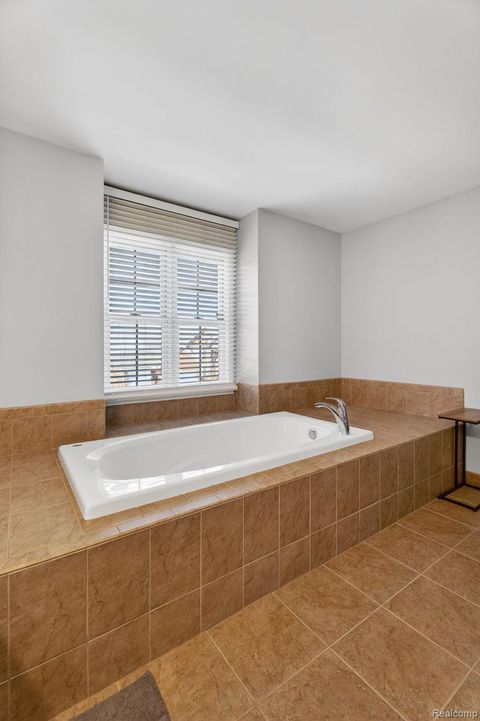 Tiny photo for 41625 Steinbeck Glen, Novi City, MI 48377 (MLS # 20261020663)