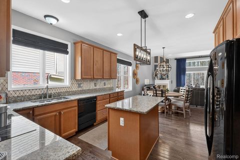 Tiny photo for 41625 Steinbeck Glen, Novi City, MI 48377 (MLS # 20261020663)