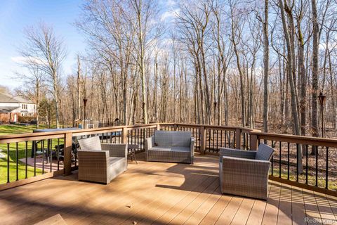 Tiny photo for 41625 Steinbeck Glen, Novi City, MI 48377 (MLS # 20261020663)