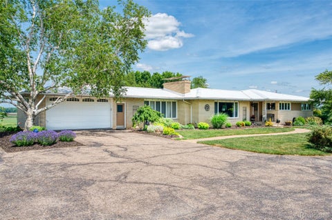 Photo for 18999 Weller Road