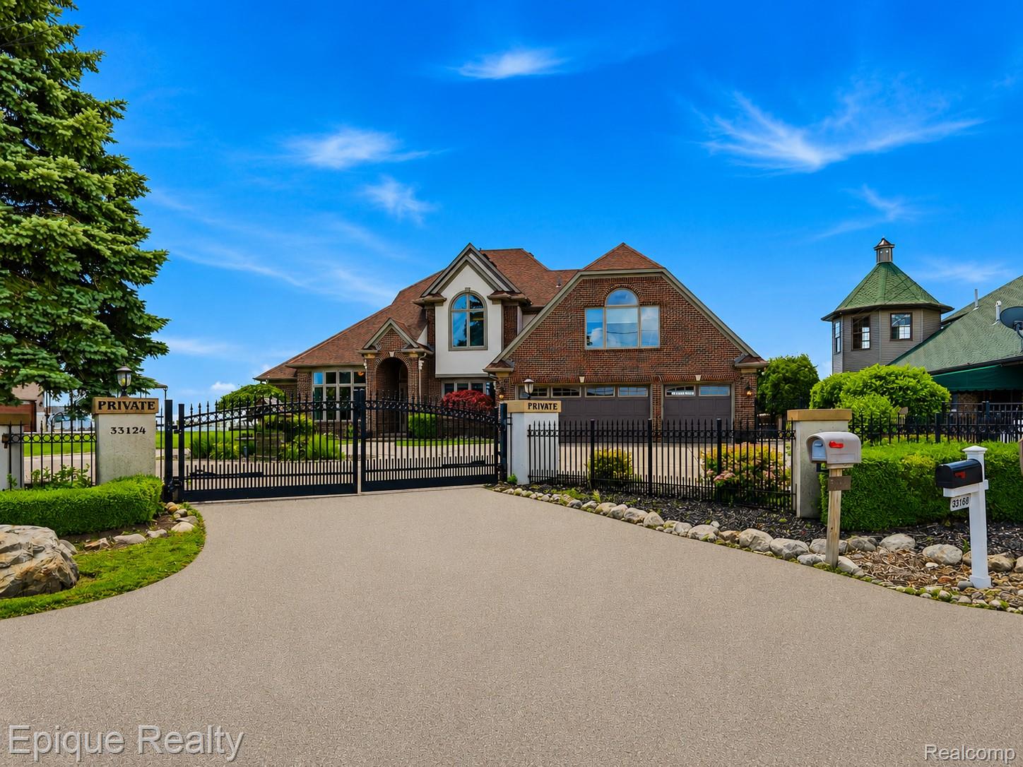 33124 N River Road