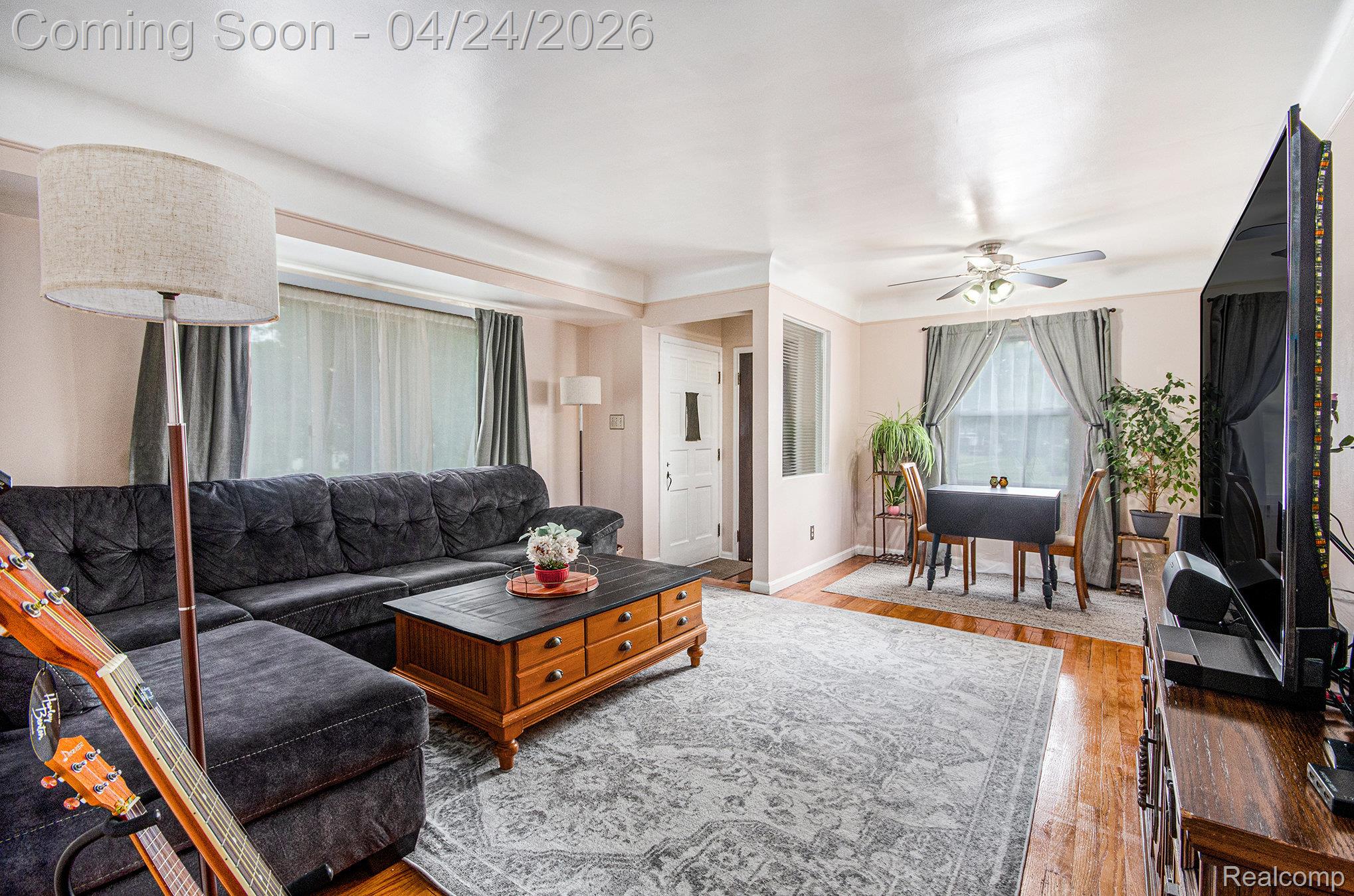 24405 Orangelawn