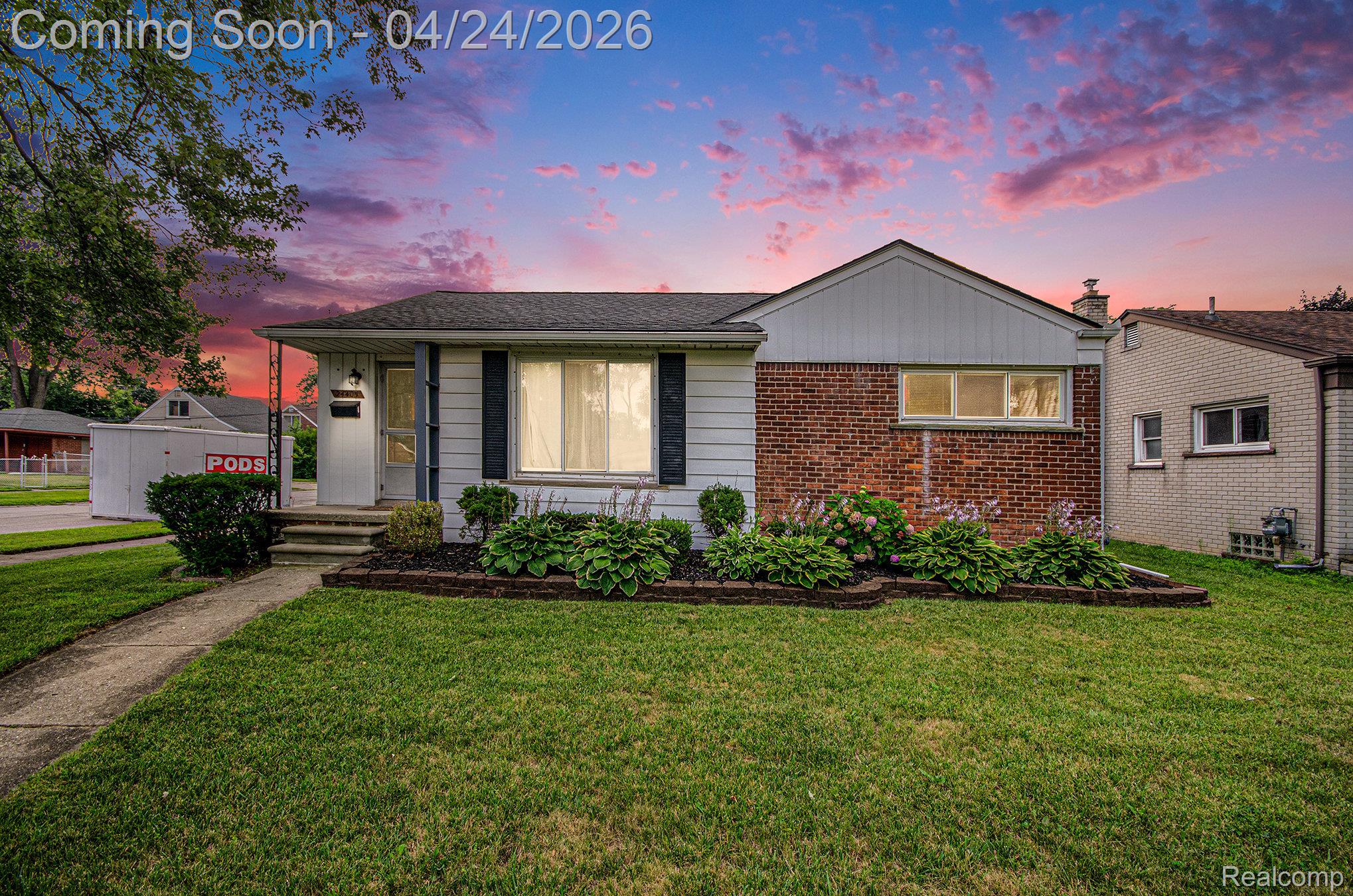 24405 Orangelawn