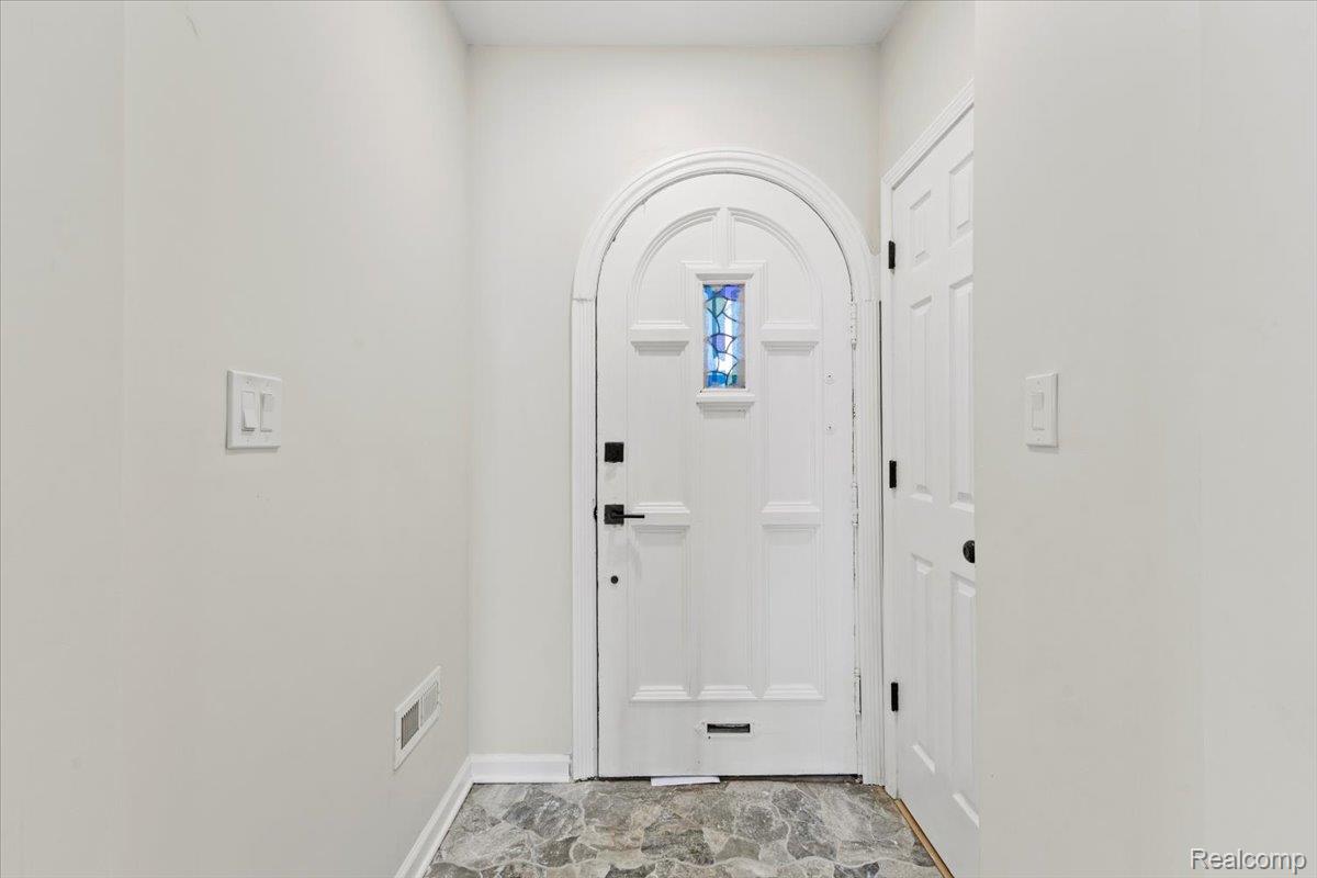 4015 Glendale Street