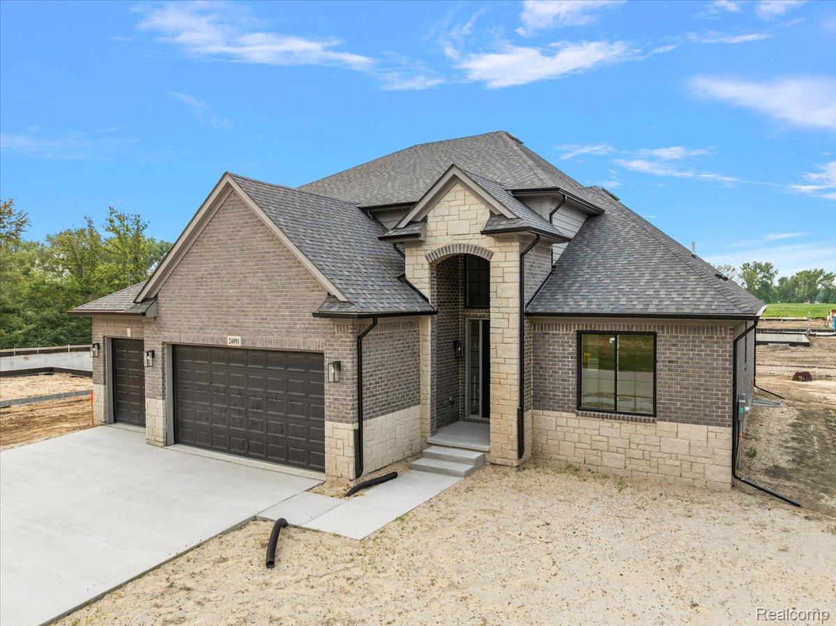 24091 TULLYMORE Drive