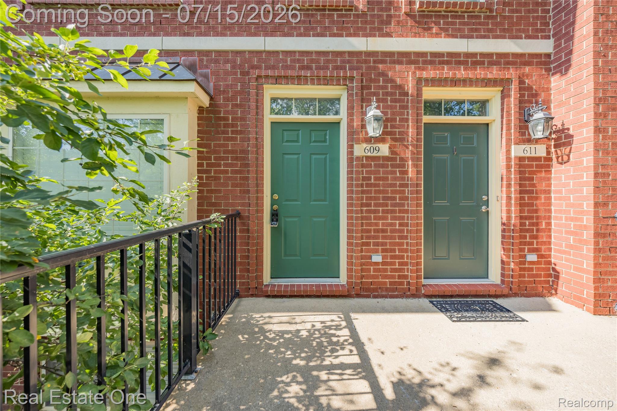 609 Village Lane