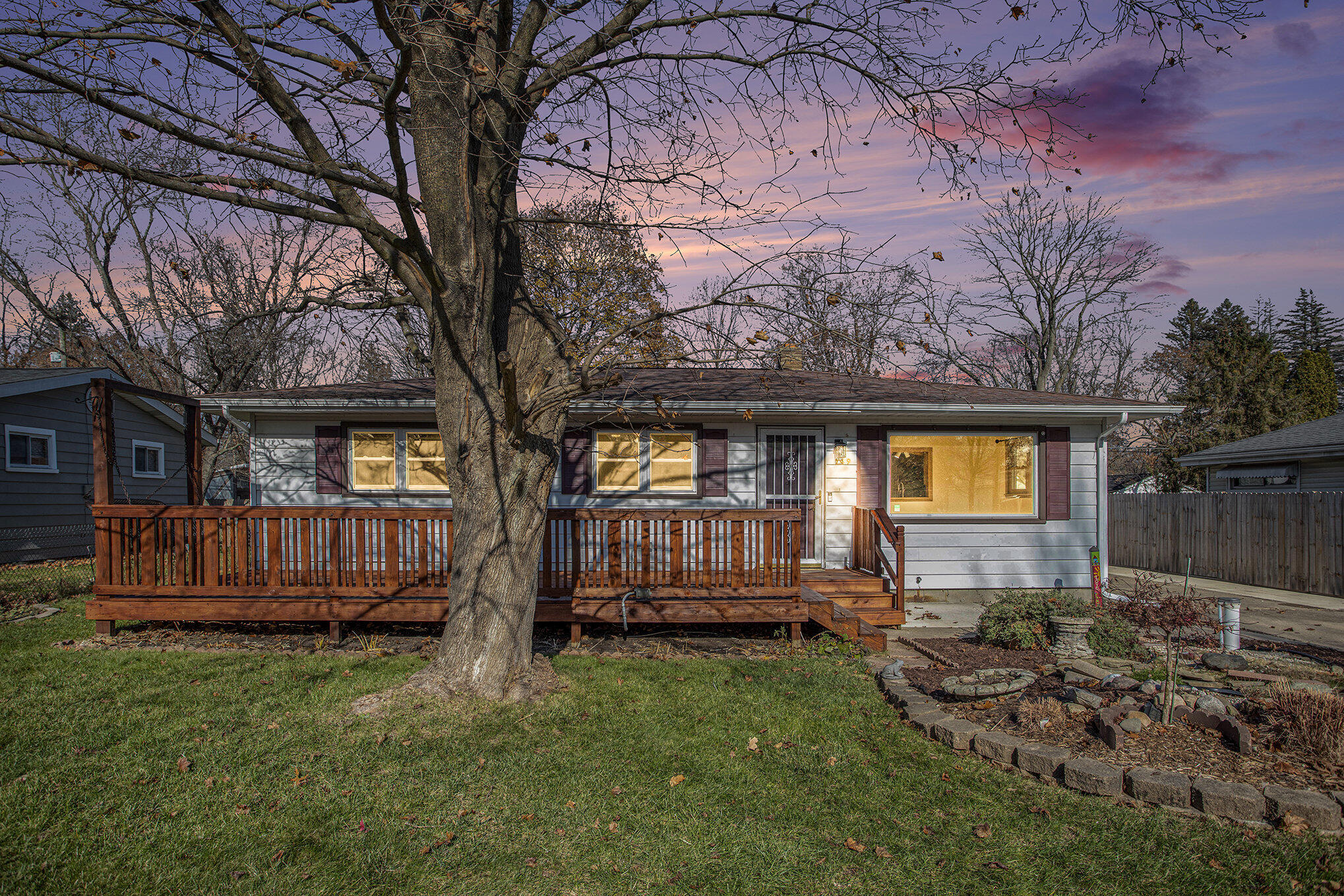 149 Sunset Boulevard E