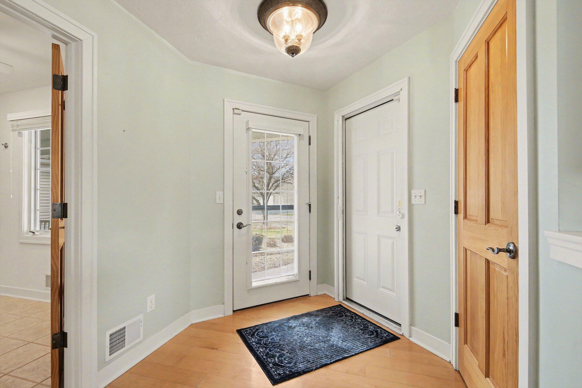 467 Timberlake Drive W