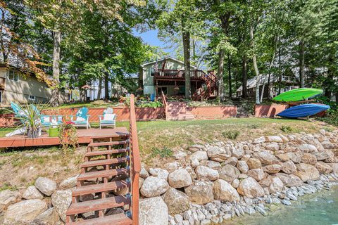 2066 Deepwood Drive Unknown MI 48622