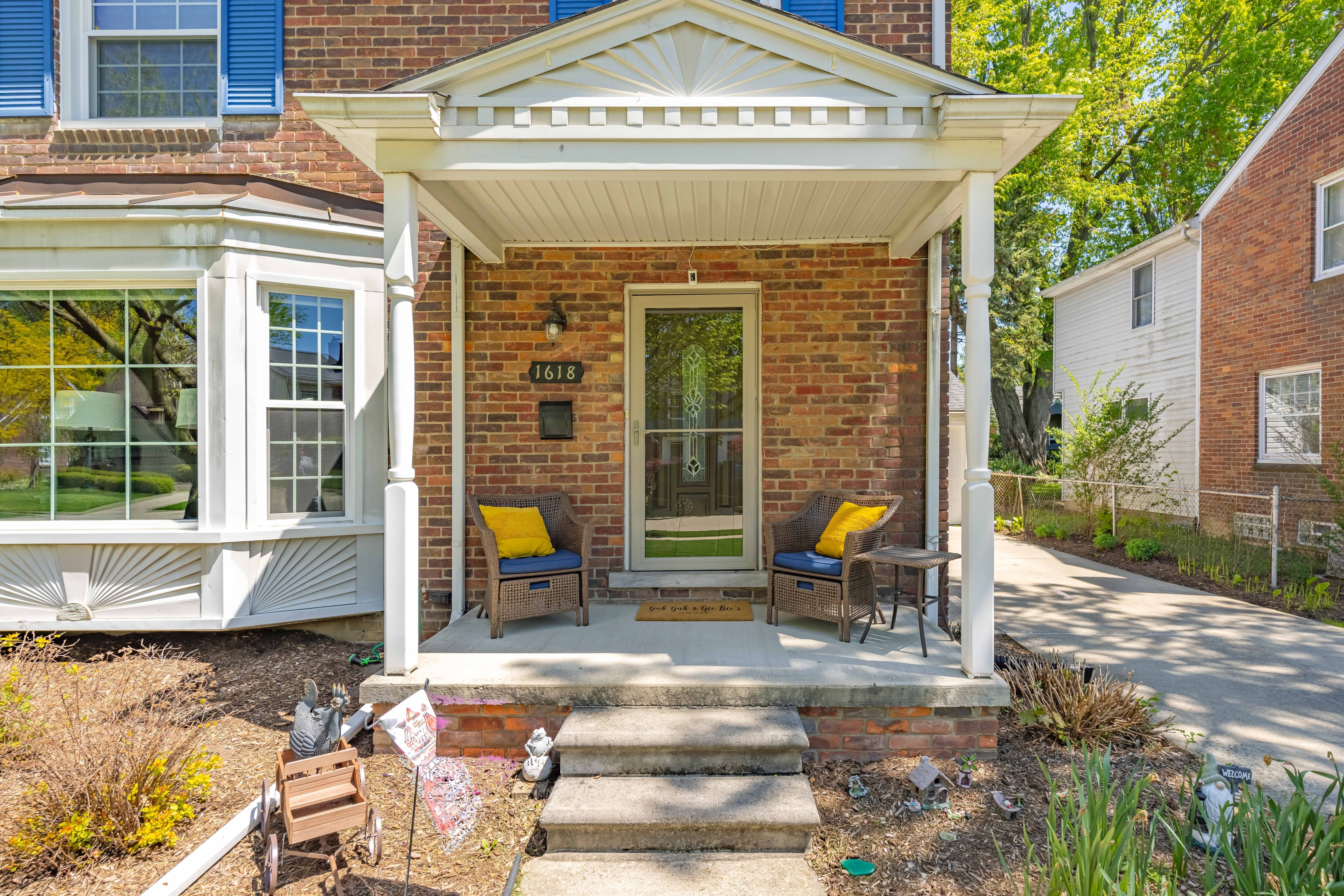 1618 EDGEWOOD Drive