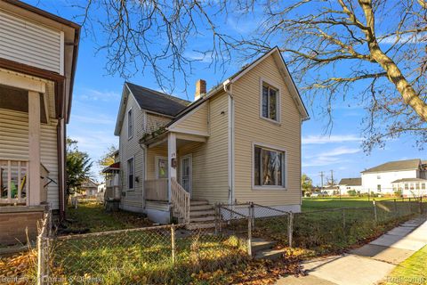 28 E James Street River Rouge City MI 48218