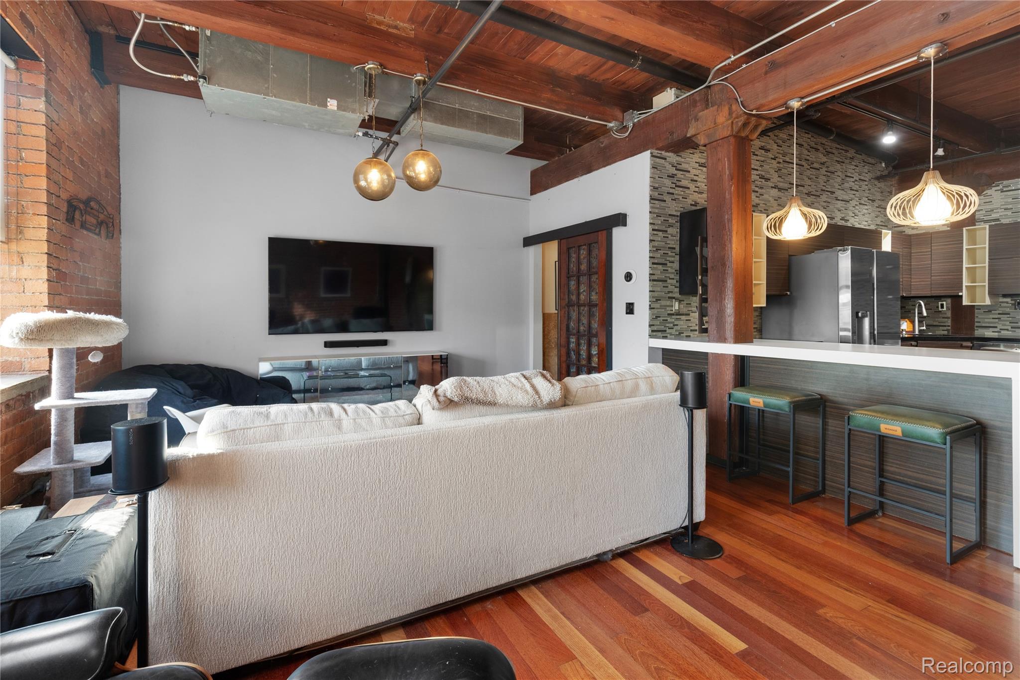 Detroit City, Michigan 48207, United States, 1 Bedroom Bedrooms, ,1 BathroomBathrooms,Residential,Active,215580