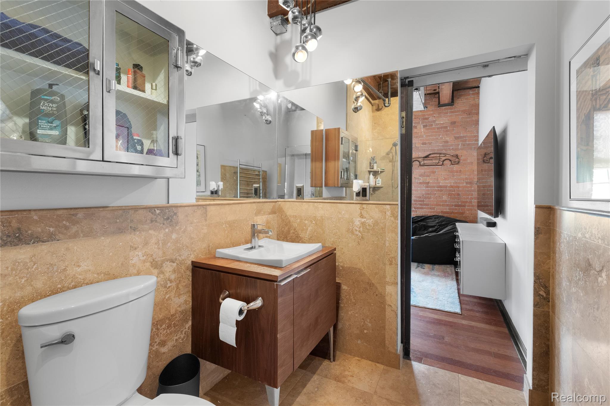 Detroit City, Michigan 48207, United States, 1 Bedroom Bedrooms, ,1 BathroomBathrooms,Residential,Active,215580