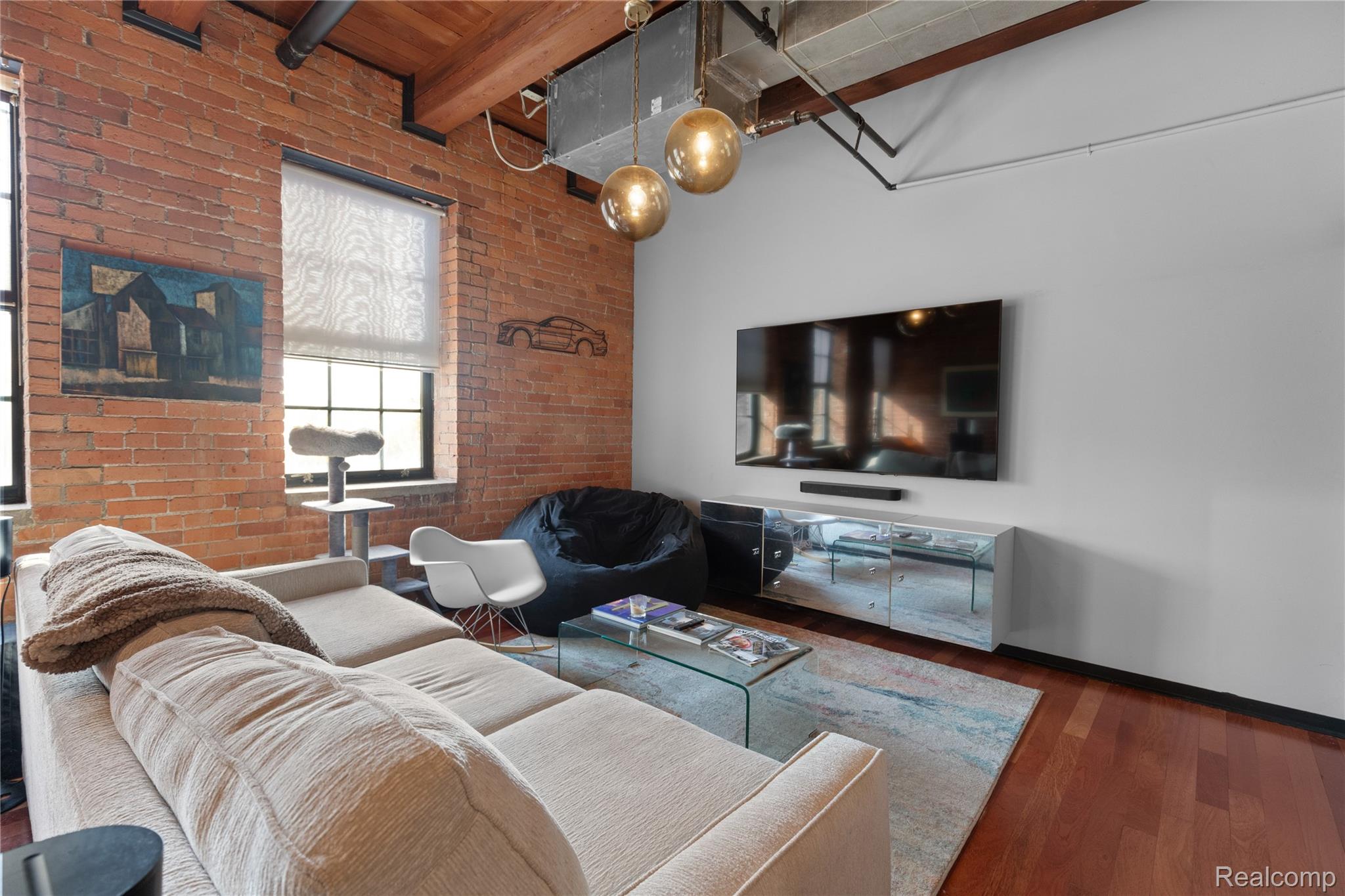 Detroit City, Michigan 48207, United States, 1 Bedroom Bedrooms, ,1 BathroomBathrooms,Residential,Active,215580